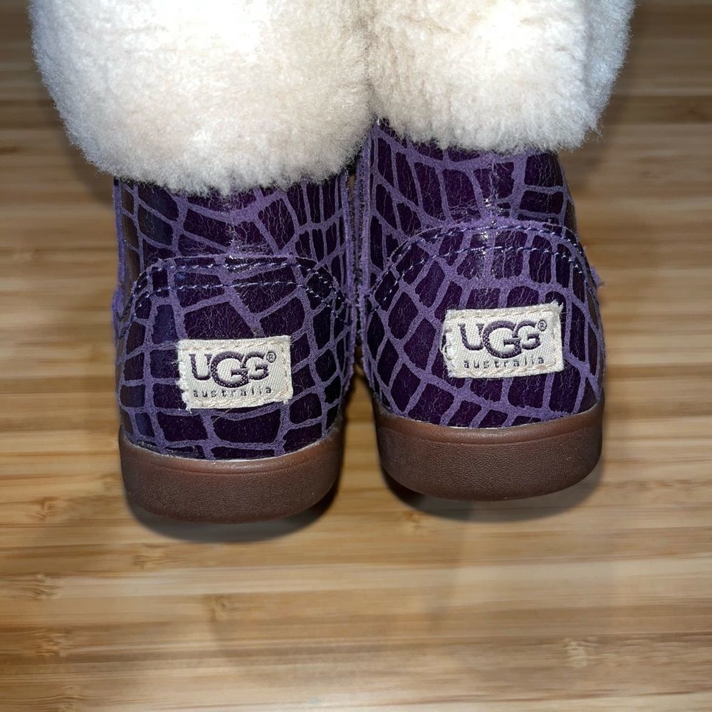 Ugg boots Jorie Croc purple girls size 7 - Picture 3 of 6
